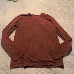 Men’s medium lululemon long sleeve active maroon metal vent tech